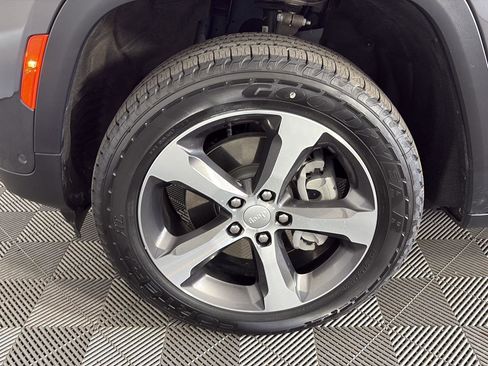 Used 2022 Jeep Grand Cherokee Limited 4xe w/ Luxury Tech Group II image 15