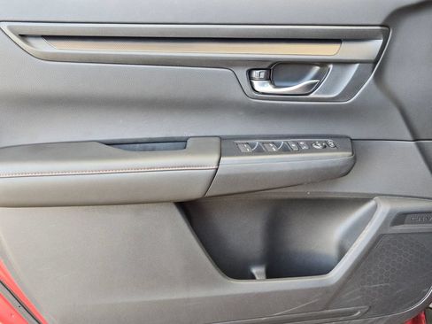 Used 2024 Honda CR-V Sport image 11