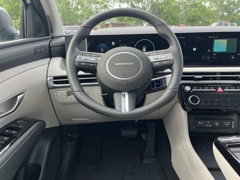 New 2026 Hyundai Tucson Limited FWD image 14