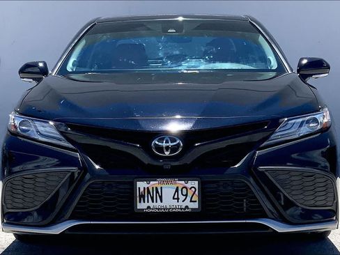 Used 2022 Toyota Camry XSE FWD image 6