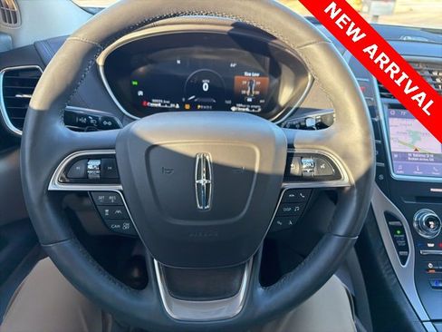 Used 2020 Lincoln Nautilus Reserve w/ Equipment Group 201A image 17