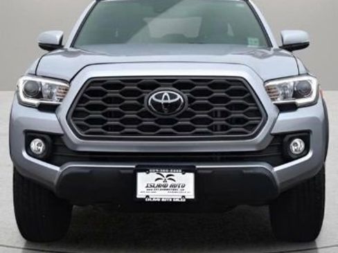 Used 2023 Toyota Tacoma TRD Off-Road image 7