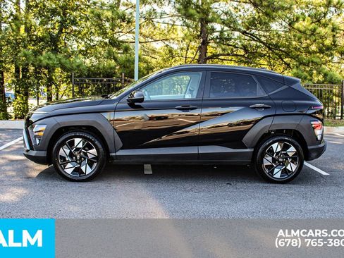 Used 2025 Hyundai Kona SEL FWD image 5