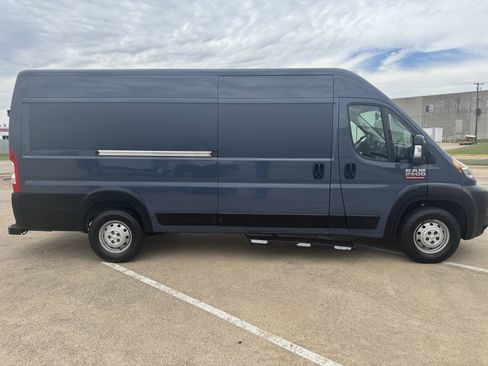 Used 2020 RAM ProMaster 3500 FWD image 4