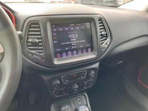 Used 2021 Jeep Compass Trailhawk AWD/4WD image 20