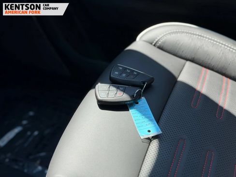 Used 2025 GMC Yukon AT4 Ultimate w/ LPO, Floor Liner Package AWD/4WD image 40