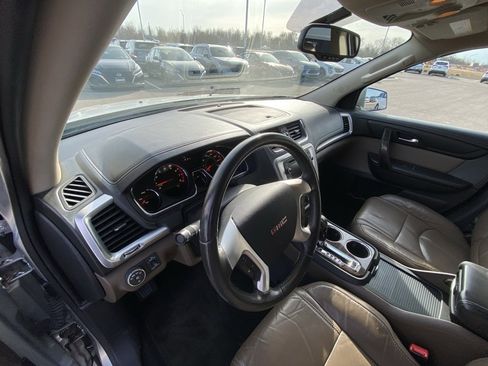 Used 2015 GMC Acadia SLT image 9