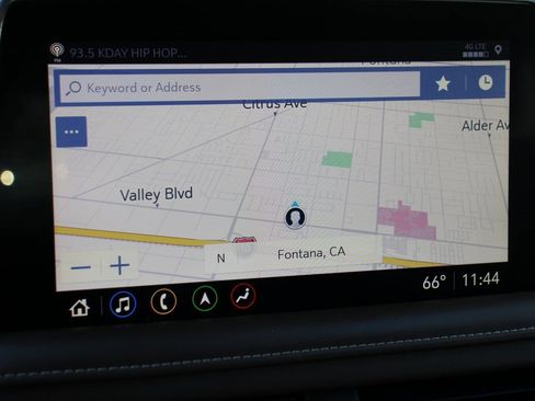 Used 2021 Chevrolet Suburban High Country w/ Premium Package image 34