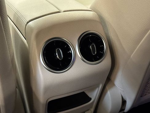 New 2025 Mercedes-Benz GLA 250 image 15