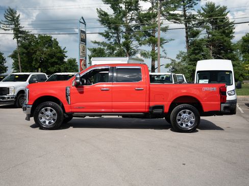 Certified 2025 Ford F350 Lariat w/ Lariat Ultimate Package AWD/4WD image 8