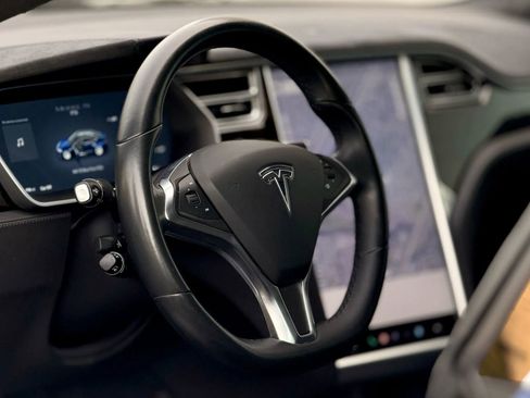 Used 2016 Tesla Model S 75 image 13