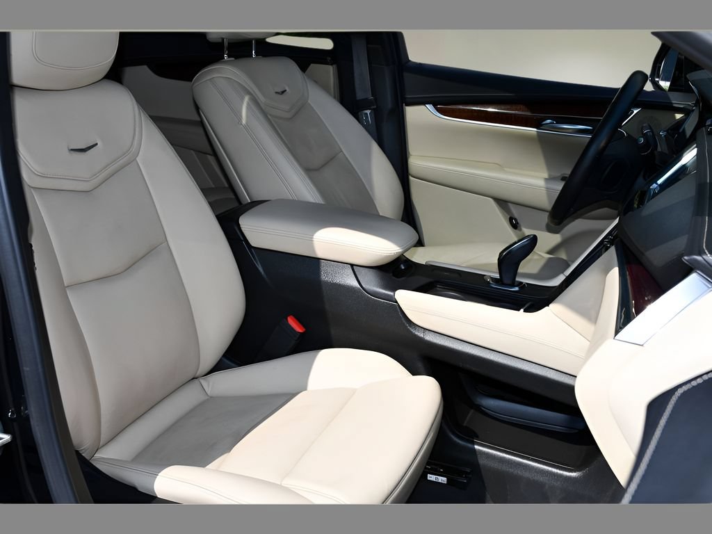Used 2019 Cadillac XT5 Luxury FWD image 31