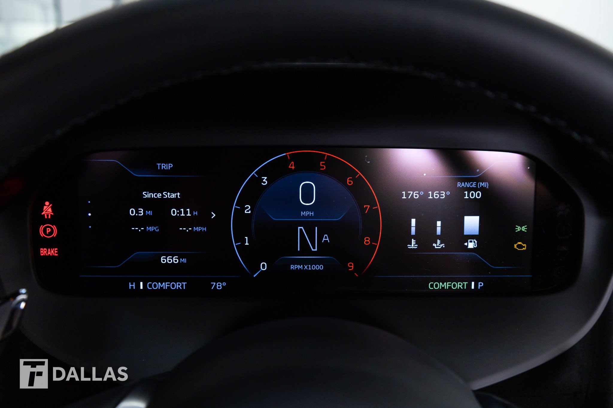 Used 2027 McLaren 750S Spider RWD image 29