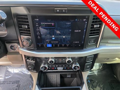 Used 2025 Ford F350 Platinum w/ Platinum Plus Package image 28