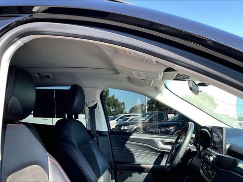 Used 2022 Ford Escape SEL w/ SEL Stealth AWD Package image 23