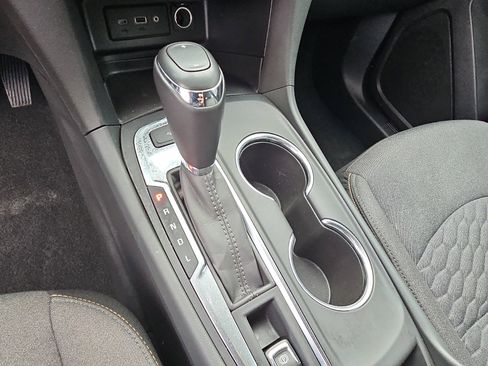 Used 2019 Chevrolet Equinox LT image 15