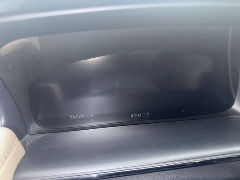 Used 2022 Lincoln Nautilus FWD w/ Premium Package image 8