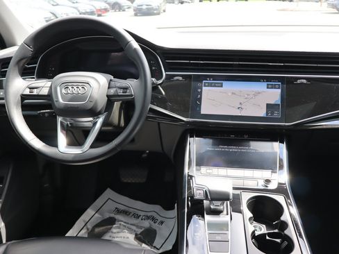 Used 2023 Audi Q7 2.0T Premium w/ Convenience Package AWD/4WD image 15