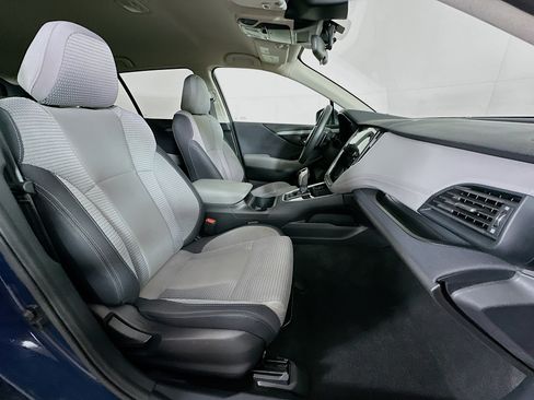 Used 2024 Subaru Outback Premium AWD/4WD image 30