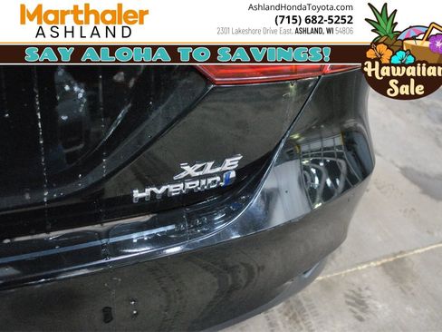 Used 2018 Toyota Camry XLE image 7