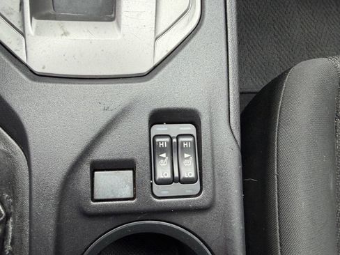 Used 2017 Subaru Impreza 2.0i Premium image 34