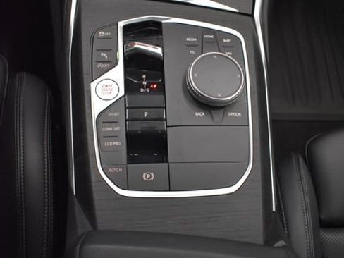 Used 2023 BMW 330i xDrive Sedan w/ Premium Package AWD/4WD image 29