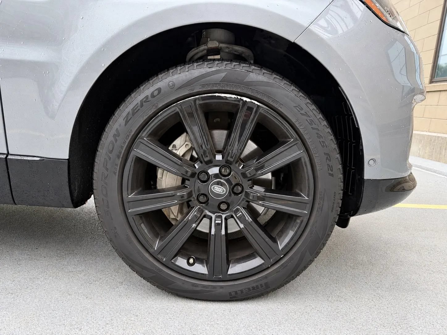 Used 2020 Land Rover Range Rover Sport HSE AWD/4WD image 35