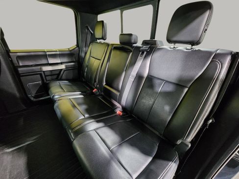 Used 2018 Ford F150 Lariat image 27