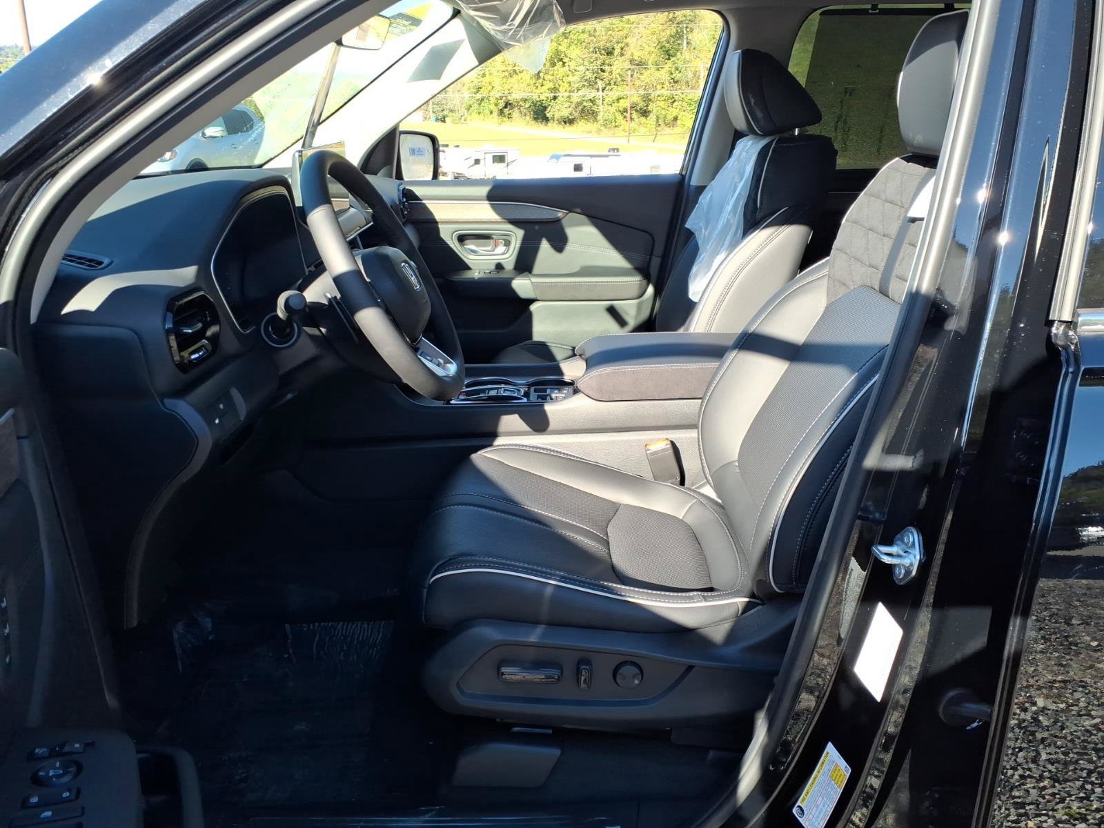 New 2026 Honda Pilot Elite image 8