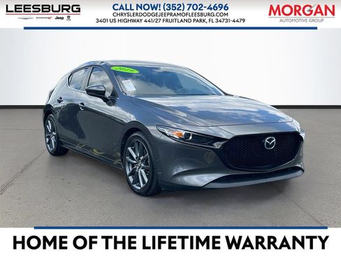 Used 2019 MAZDA MAZDA3 Hatchback FWD image 1