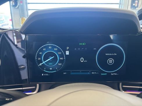 Used 2024 Hyundai Elantra SEL FWD image 4