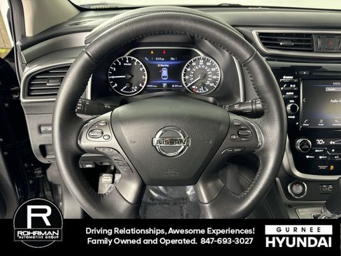 Used 2022 Nissan Murano SV image 11