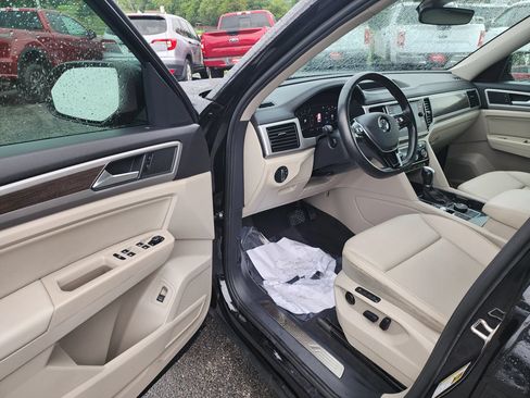 Used 2019 Volkswagen Atlas SEL AWD/4WD image 18
