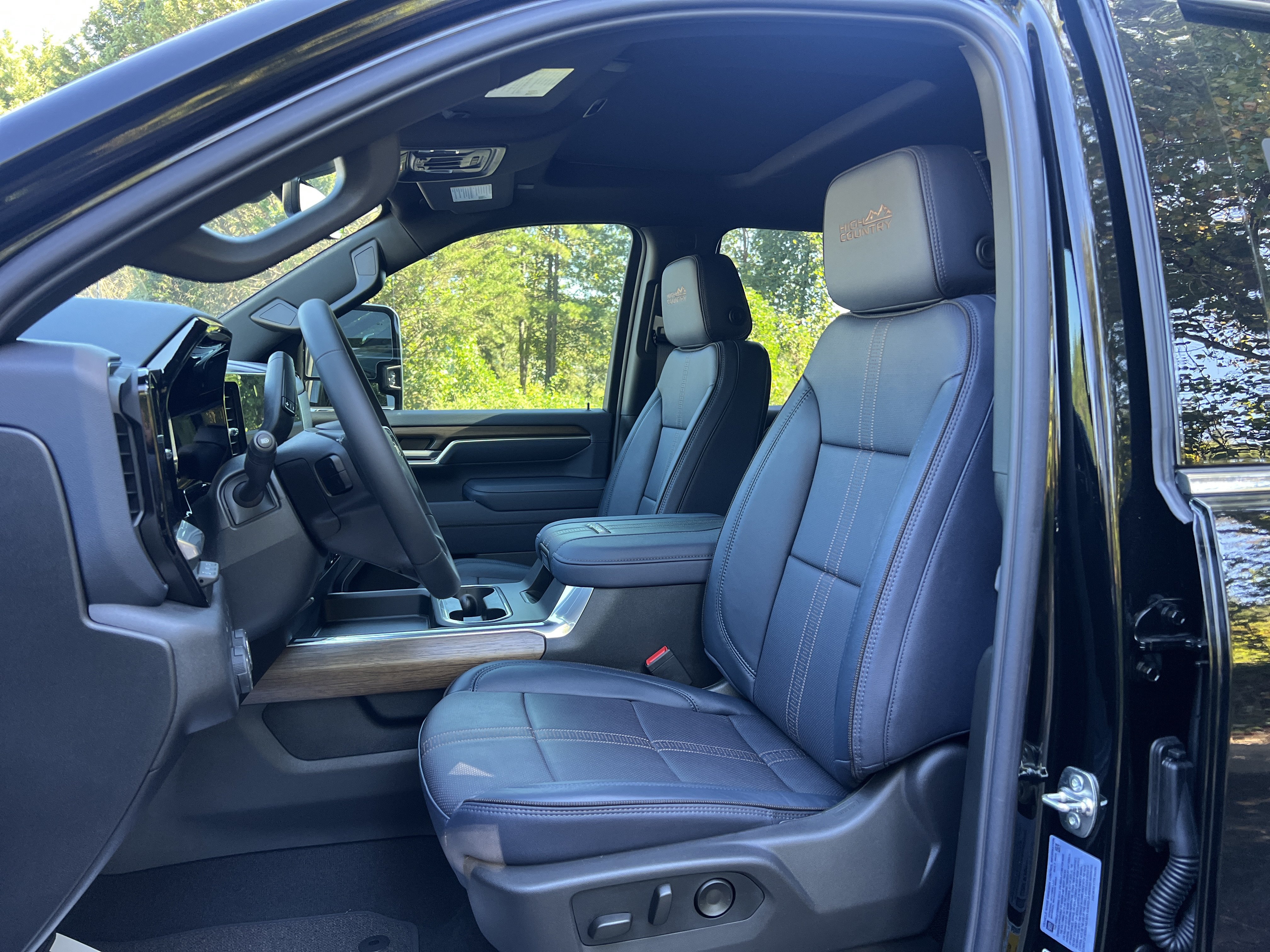 New 2026 Chevrolet Silverado 2500 High Country w/ High Country Premium Package AWD/4WD image 16