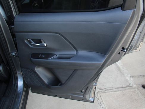 Used 2026 Nissan Kicks SR FWD image 29