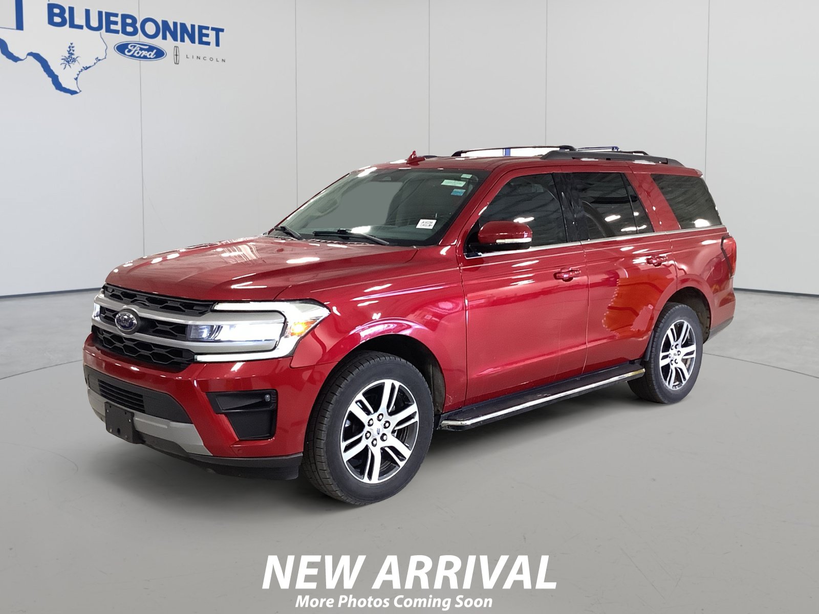 Used 2022 Ford Expedition XLT RWD image 1