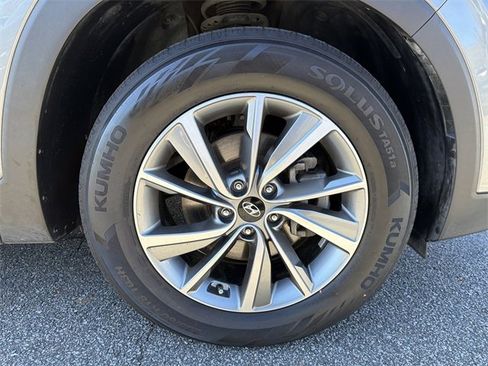 Used 2020 Hyundai Santa Fe SEL w/ Convenience + Premium Package image 12