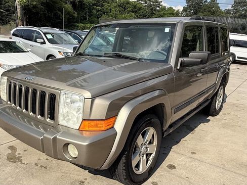 Used 2006 Jeep Commander 2WD image 9