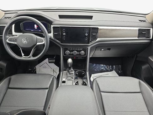 Used 2023 Volkswagen Atlas SE w/ Panoramic Sunroof Package FWD image 10