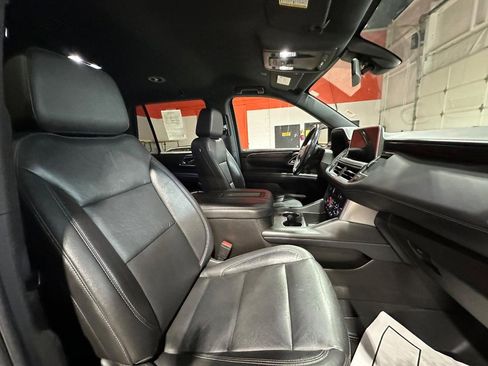 Used 2021 Chevrolet Tahoe Z71 image 16