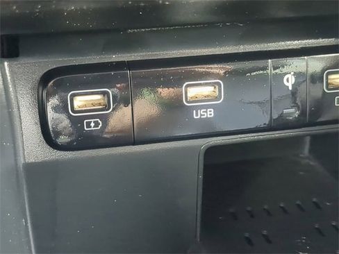 Used 2021 Kia Sorento SX image 23