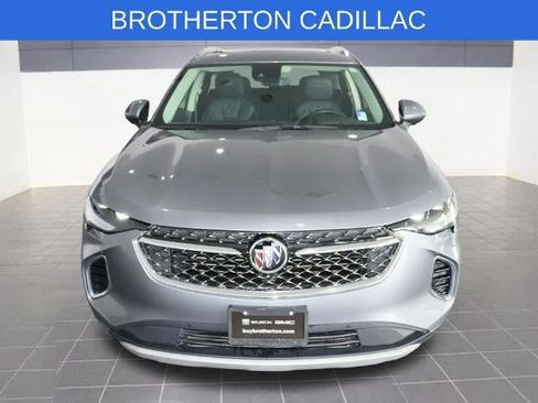 Used 2022 Buick Envision Avenir w/ Technology Package II AWD/4WD image 11