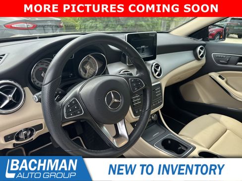 Used 2017 Mercedes-Benz GLA 250 4MATIC image 12