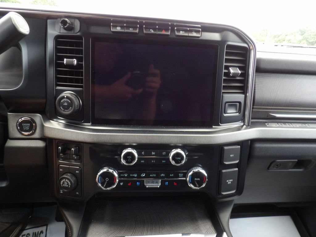 Used 2023 Ford F250 Platinum w/ Tremor Off-Road Package AWD/4WD image 24