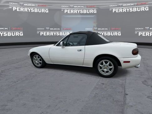 Used 1996 MAZDA MX-5 Miata RWD image 5