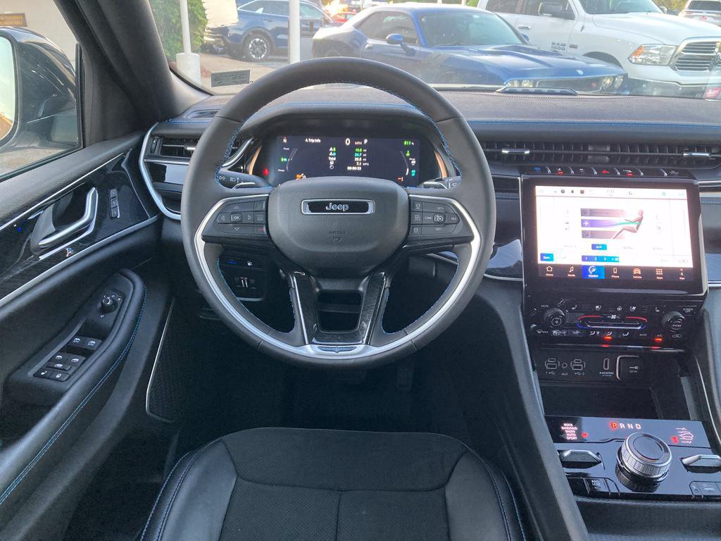 New 2024 Jeep Grand Cherokee Trailhawk w/ Advanced Protech Group II AWD/4WD image 14