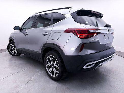 Used 2021 Kia Seltos EX AWD/4WD image 2