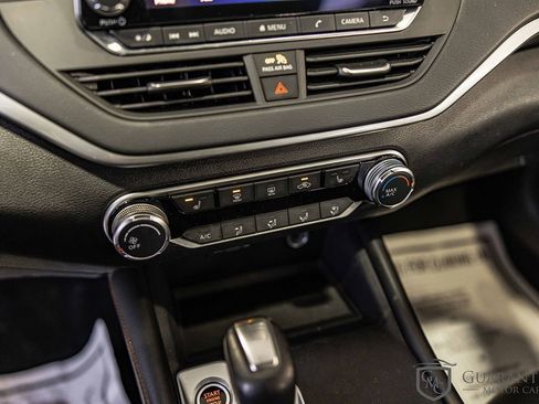 Used 2019 Nissan Altima 2.5 SR w/ SR Premium Package image 27