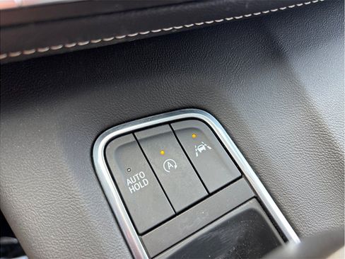 Used 2022 Cadillac Escalade Luxury RWD image 37