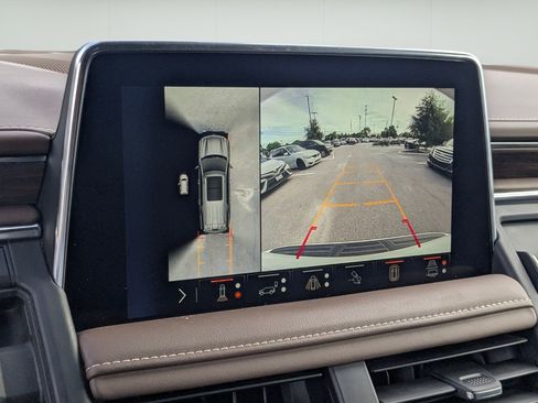 Used 2024 Chevrolet Suburban High Country w/ Max Trailering Package AWD/4WD image 9